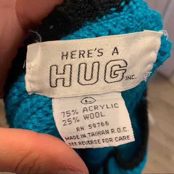 Rare 1980's Here's A Hug Sweater Vintage - Picture 6 of 6